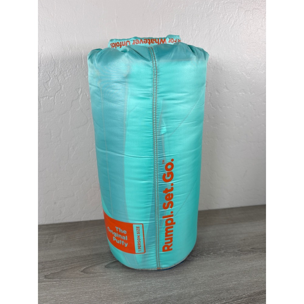 Rumpl The Original Puffy Blanket SEAFOAM 1 Person Size with Cape Clip NWT